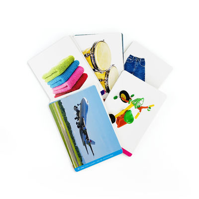 การ์ดเล่นที่กําหนดเอง การ์ดเล่นกระดานกระจ่างกระจ่างพิมพ์การ์ดฟลัชสําหรับเด็ก พร้อมกล่องกระดาษ